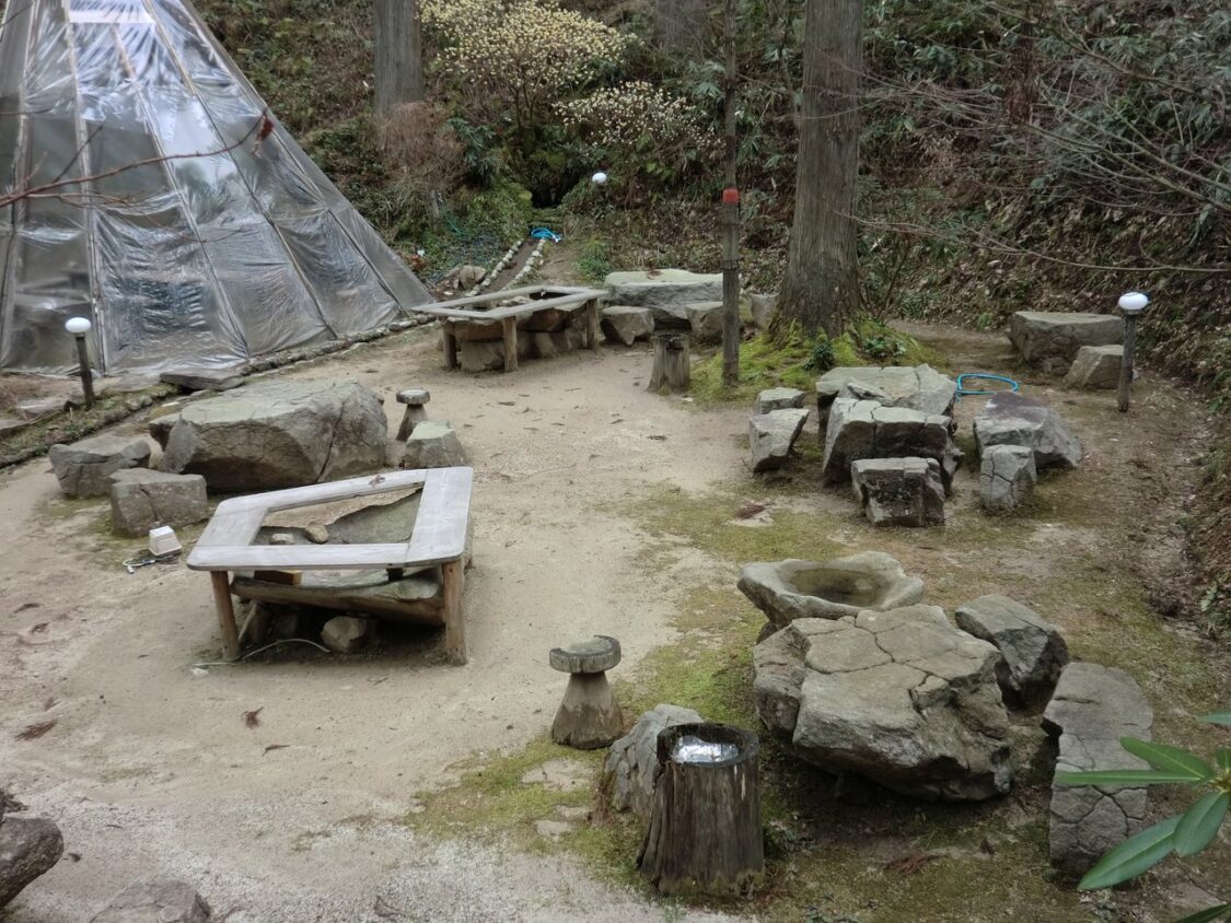 初木もれ陽の森_BBQ場