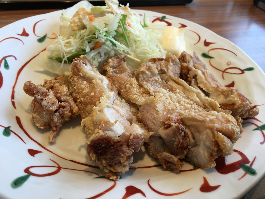 鶏もも一枚揚げ