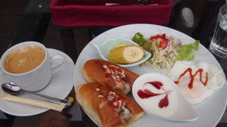 Seaside CAFE 散歩道 チーズホットドッグモーニング