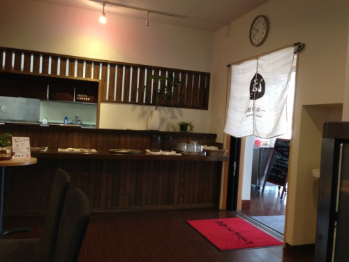 一休珈琲店店内2