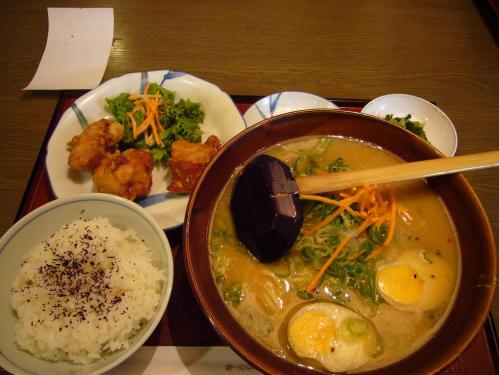 古潭_鳥の唐揚げ定食