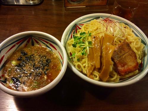 周月_水曜限定鶏骨スープ