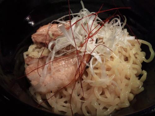 塩将軍_麺アップ