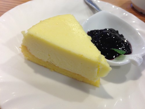一休珈琲店チーズケーキ