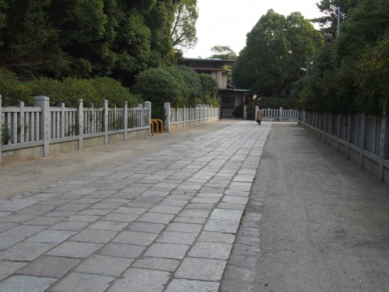 大鳥大社_石畳の参道