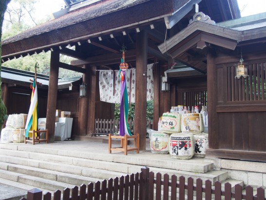 大鳥大社_本殿の樽酒