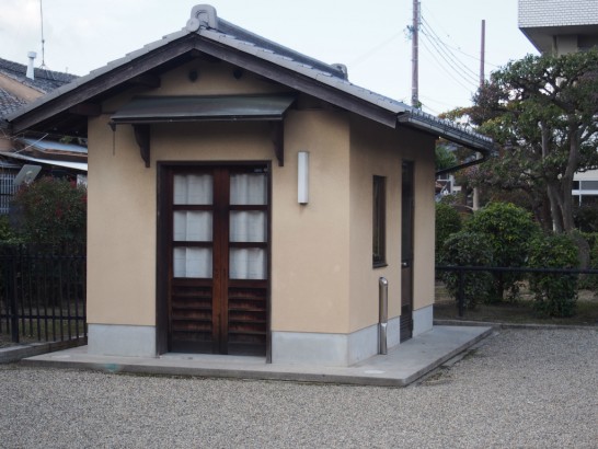 履中天皇陵古墳_小屋