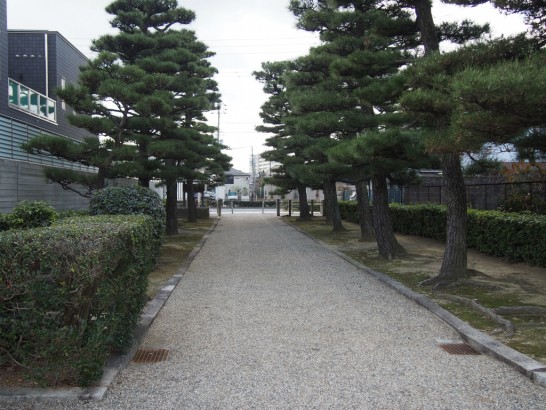 履中天皇陵古墳_砂利