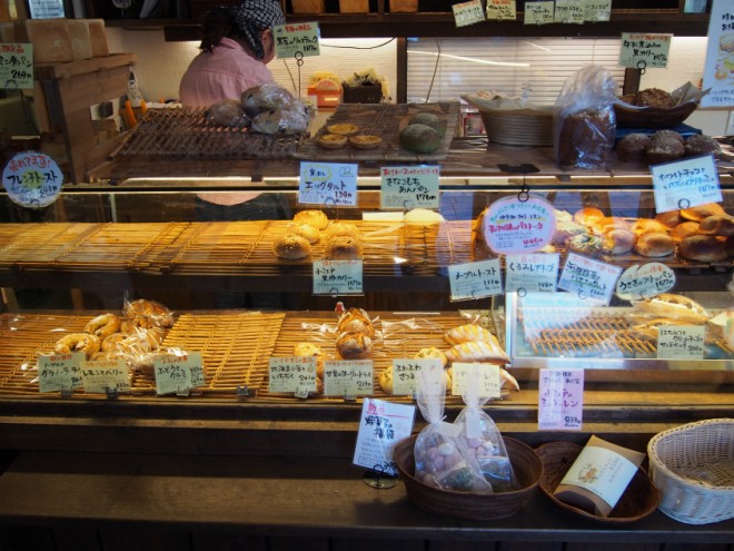 川越ベーカリー楽楽