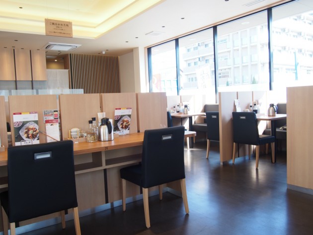 やよい軒石津_店内