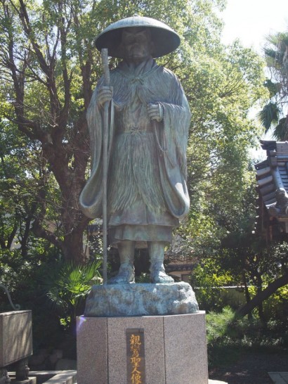 本願寺堺別院の親鸞聖人像