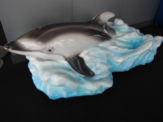 目が怖いクジラ