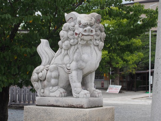 出雲大社大阪分祀の狛犬左