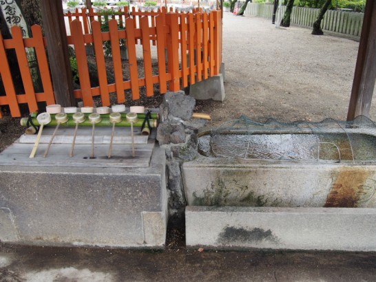 百舌鳥八幡宮手水舎