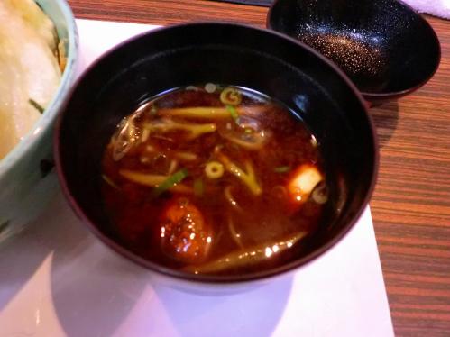 大つか_みそ汁