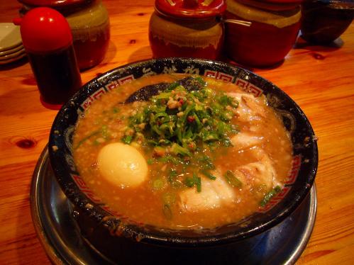 無鉄砲 本店 豚骨ラーメン