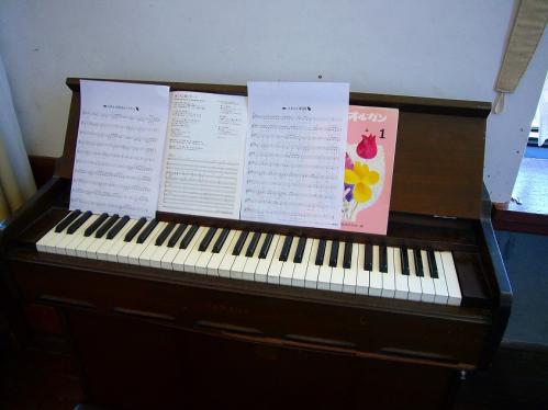 豊郷小_音楽室4