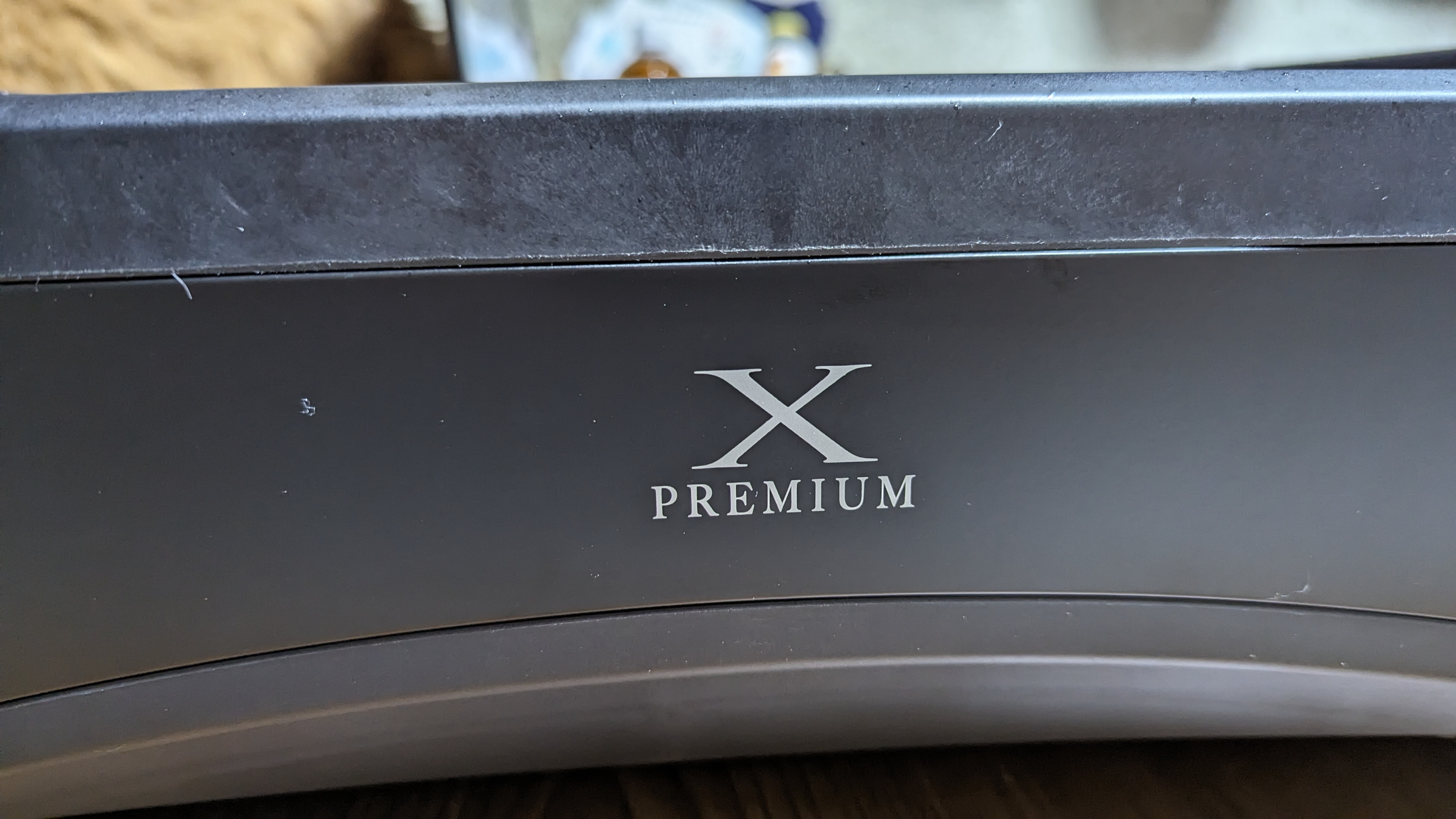 山善 XGRILL PREMIUM 本体側面ロゴ