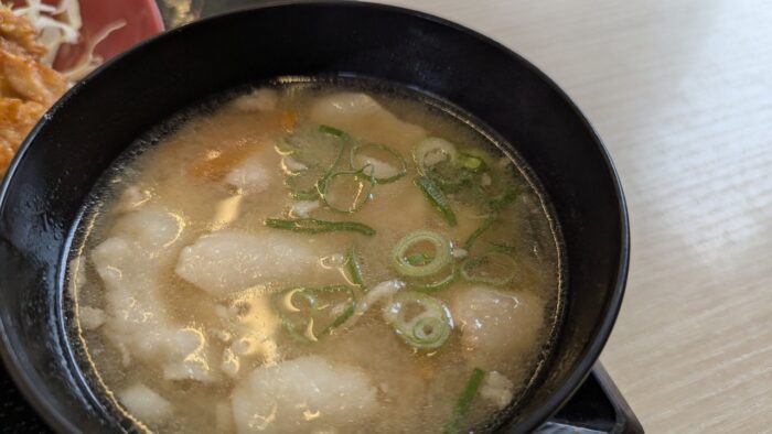 定食に付く豚汁