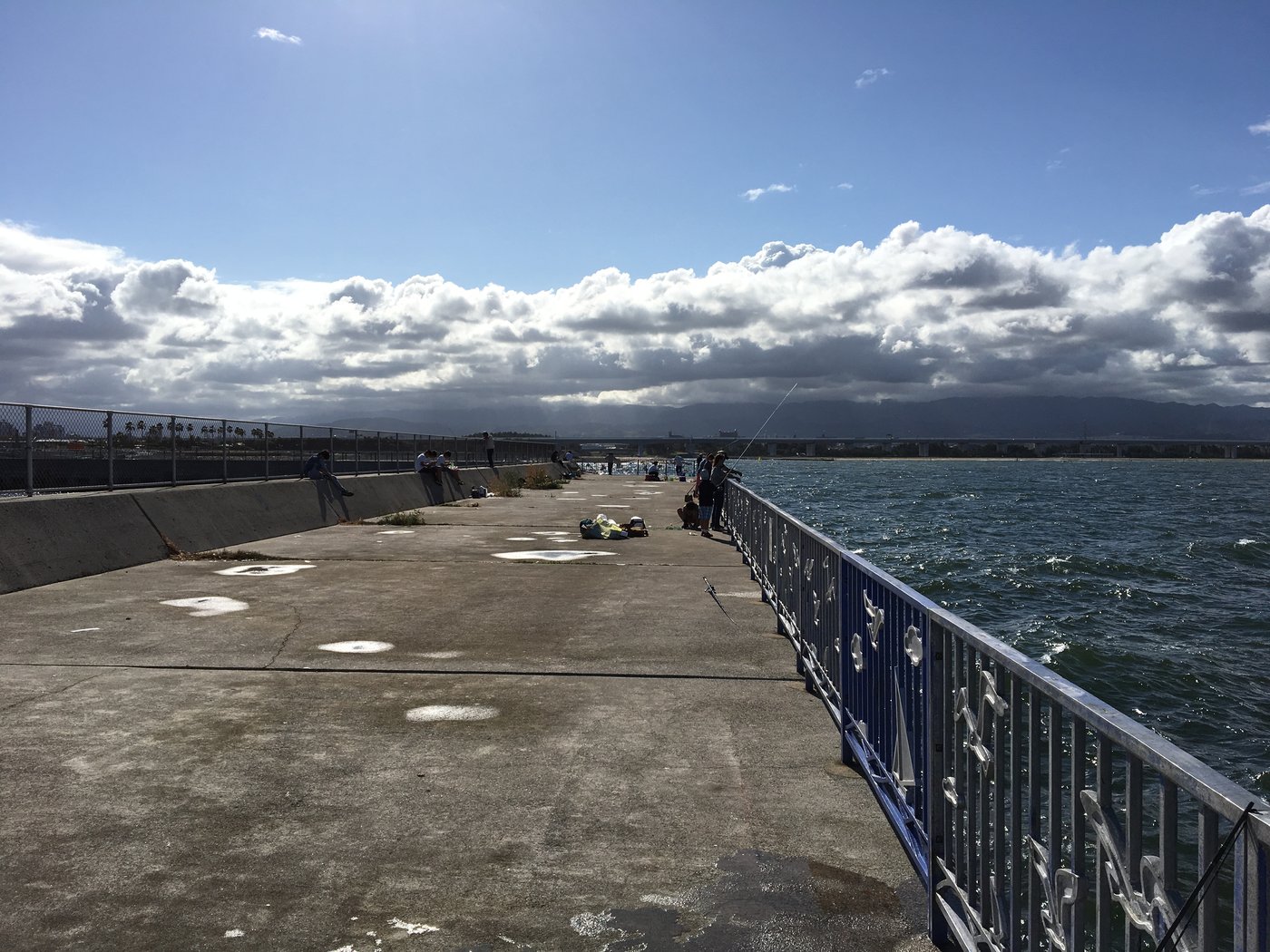 貝塚人工島のベランダと柵
